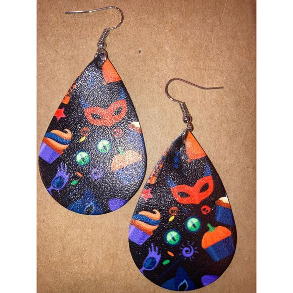 ☀️3/$12☀️ Halloween Inspired Earrings - Picture 1 of 3
